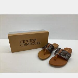 Brand new Andre Assous Nice Sand Snake womens Sandals Size 6
